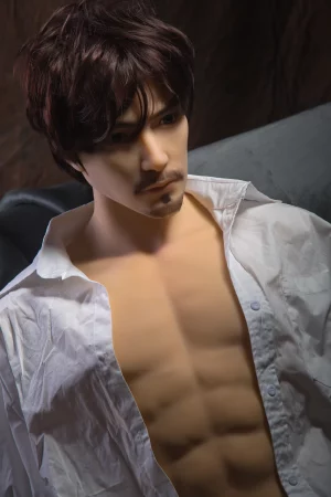 elias-lifelike-male-torso-doll-uk-face-portrait